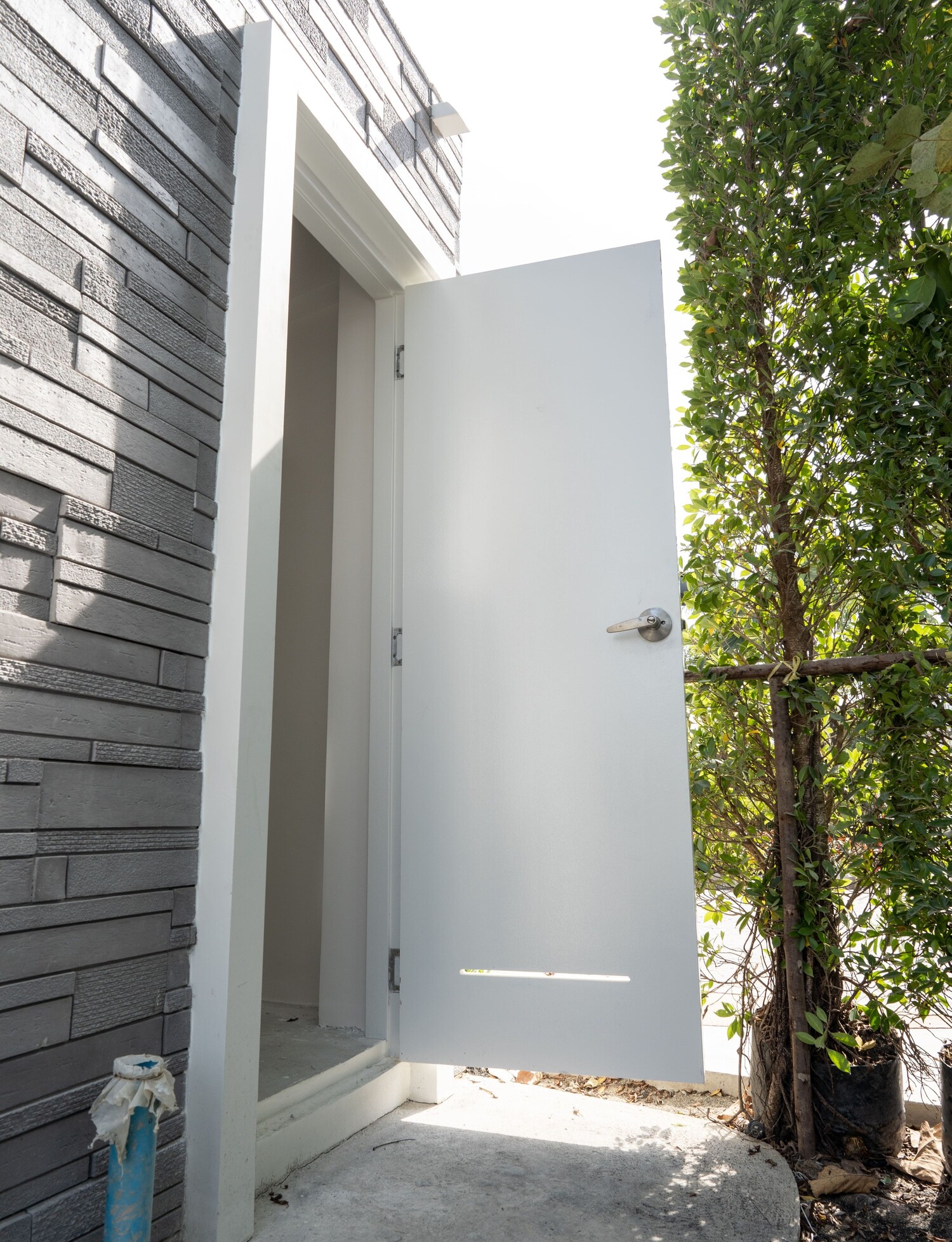 Door frame